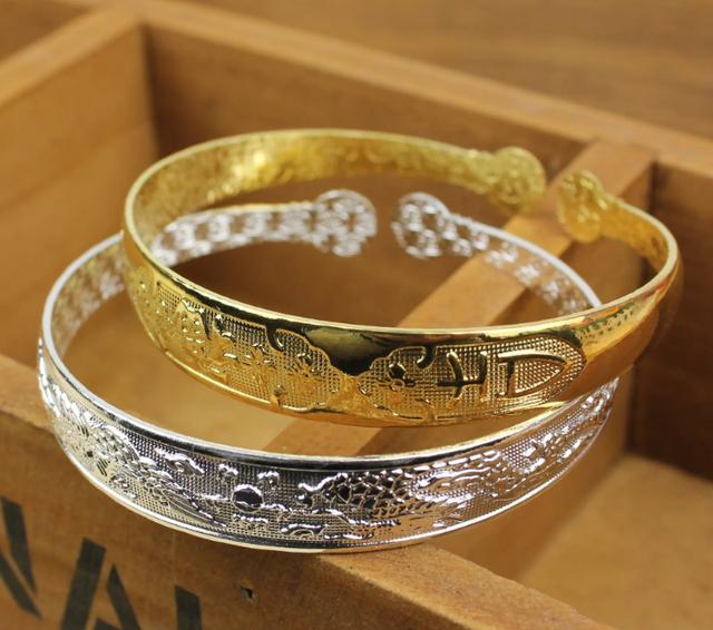 银手镯与金手镯能否共戴？金银饰品搭配指南